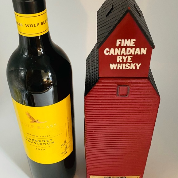 Whisky Decanter, "Spirit of Saskatchewan", 1990, 85th Ann. of Province, RARE - Picture 3 of 3